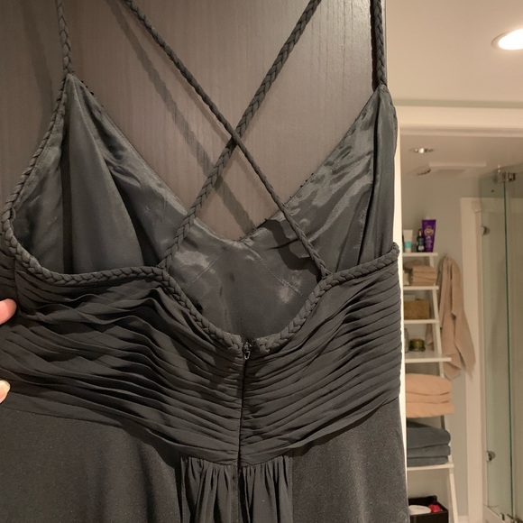 Long black formal gown - Picture 2 of 3